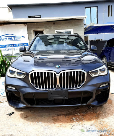 bmw-x5-xdrive40i-2019-full-options-big-0