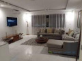 studio-meuble-a-louer-au-point-e-small-0