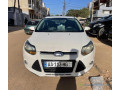 ford-focus-titanium-small-0