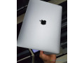 macbook-pro-2019-touch-bar-small-3