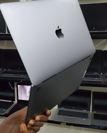 macbook-pro-2019-touch-bar-big-4