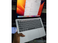 macbook-pro-2019-touchbar-small-0