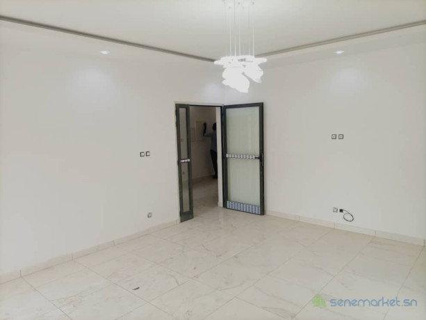 appartement-f4-a-louer-a-ngor-big-2