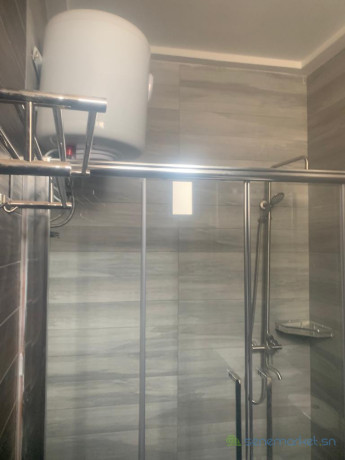 location-dun-immeuble-luxueux-neuf-a-thies-avec-10-appartements-big-3
