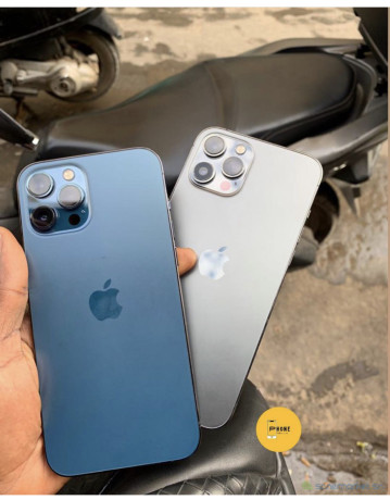tous-iphone-dispo-big-0