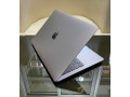macbook-pro-retina-2020-touch-bar-small-1