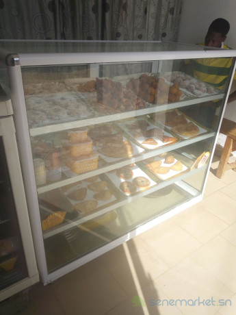 vitrine-4-rangees-big-0