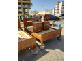 lit-de-deux-places-avec-deux-commodes-small-1