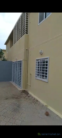 une-tres-belle-villa-180m2-a-vendre-a-la-cite-kalia-2-aux-almadies-2-big-1