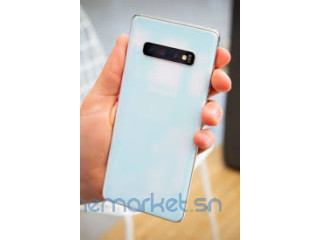 Samsung galaxy s10 plus 128g état venant vient d arrivée
