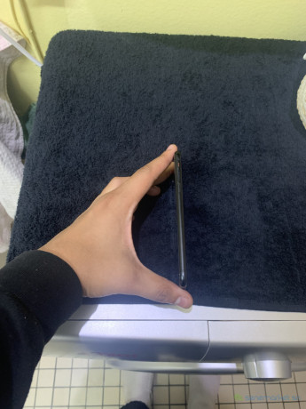 iphone-se-big-2