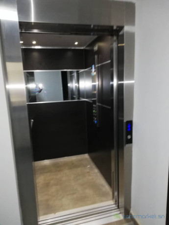 2-plateaux-de-bureaux-a-cite-keur-gorgui-big-4