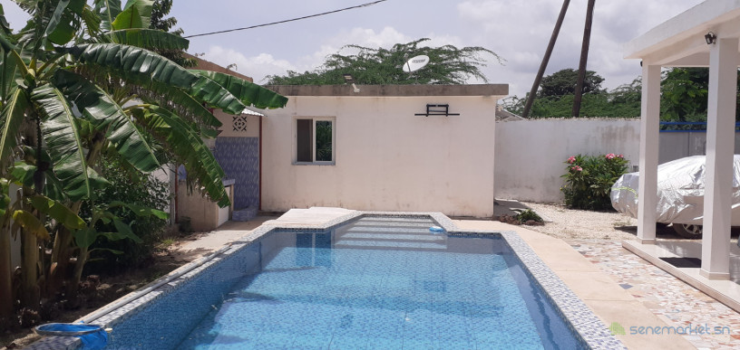 location-studio-avec-acces-piscine-privee-big-0