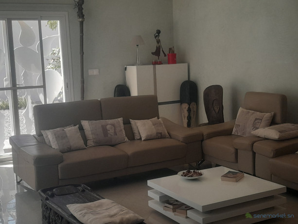 villa-a-vendre-a-ngaparou-dans-un-quartier-tres-rechercher-deuxieme-ligne-bord-de-mer-big-1