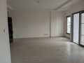 appartement-a-louer-au-point-e-small-1