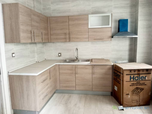 appartement-a-louer-au-point-e-big-3