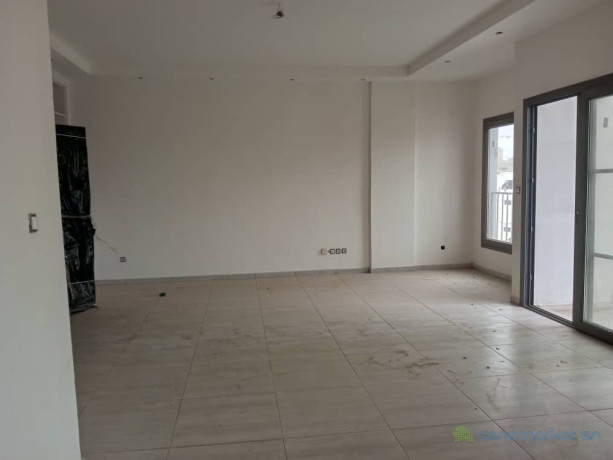 appartement-a-louer-au-point-e-big-1