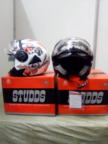 casque-studds-big-2