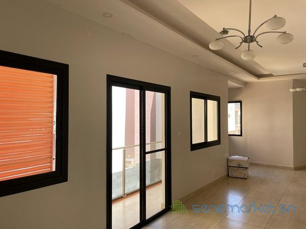 appartement-3-chambres-salon-a-louer-a-cite-keur-gorgui-big-0