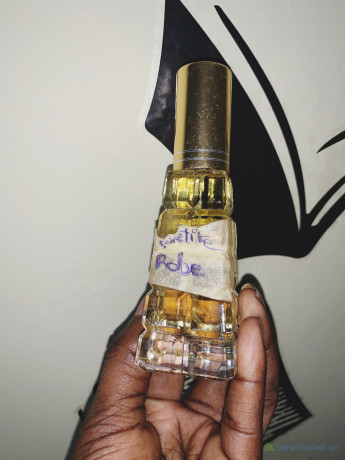 parfums-a-huile-made-in-chad-big-0