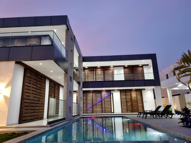villa-moderne-a-vendre-a-ngaparou-dans-residence-big-0