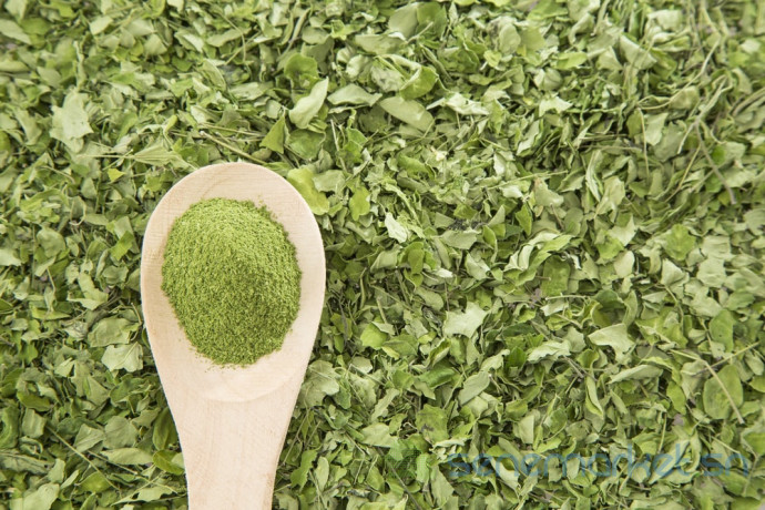 poudre-feuilles-et-huiles-de-moringa-bio-zero-additif-made-in-senegal-big-1