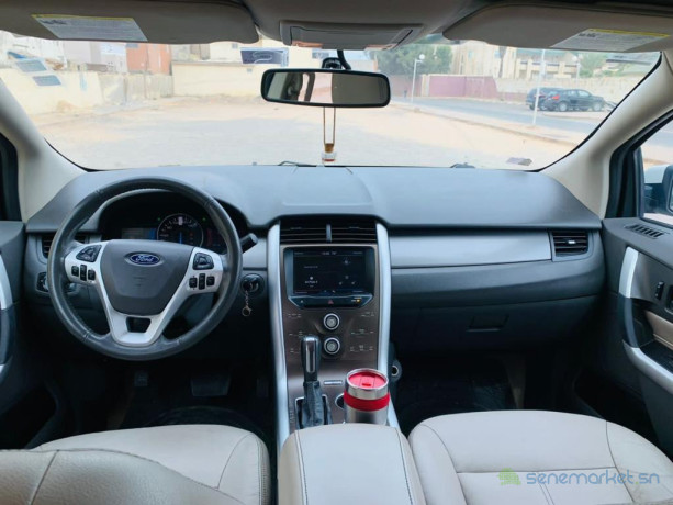 ford-edge-2012-big-4
