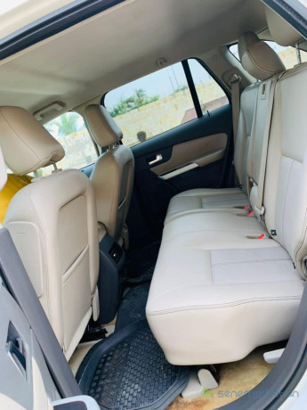 ford-edge-2012-big-3