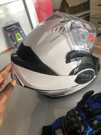 casques-ls2-big-3