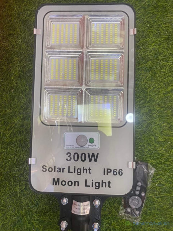 lampadaire-et-projecteur-solaire-a-vendre-big-1