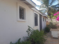 a-saly-en-residence-bord-de-mer-une-villa-de-3-pieces-a-vendre-sur-un-terrain-de-318m2-en-titre-foncier-small-0