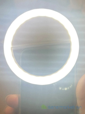 ring-light-selfie-big-1