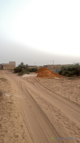 terrain-de-300-metres-carres-a-malicounda-big-2
