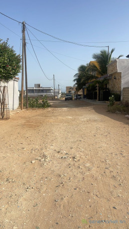 terrain-de-400-metres-carres-a-saly-big-4