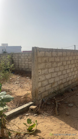terrain-de-400-metres-carres-a-saly-big-3