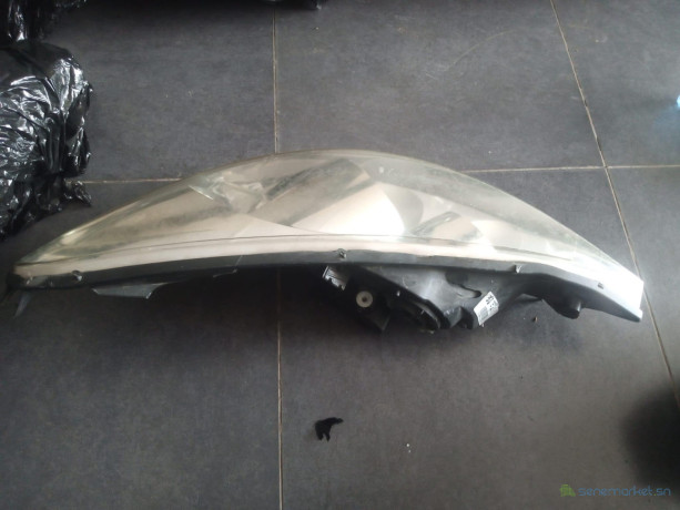 peugeot-206-plus-phare-avant-gauche-big-1