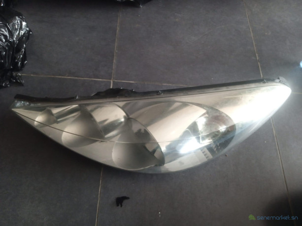 peugeot-206-plus-phare-avant-gauche-big-0