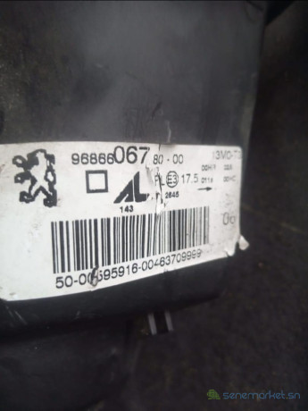 peugeot-206-plus-phare-avant-gauche-big-2