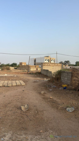 terrain-350-metres-carres-a-saly-big-0