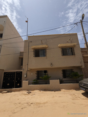 villa-150m2-r1-3-chambres-a-thiaroye-azur-tsm-big-0