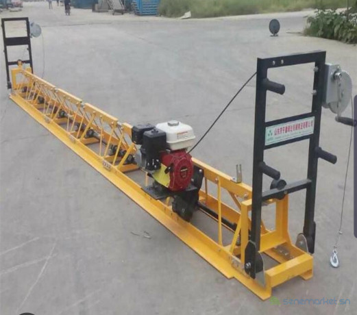 machine-a-nivellement-du-beton-big-0