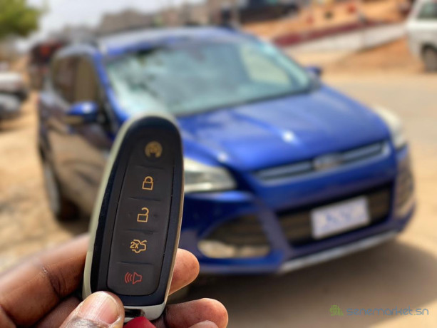 ford-escape-sel-big-0