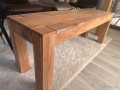 table-4-chaises-un-banc-en-bois-small-2