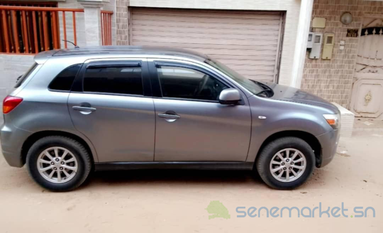 mitsubishi-rvr-annee-2012-big-0