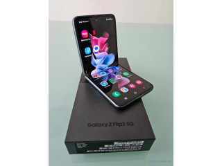 Samsung Galaxy z Flip 3