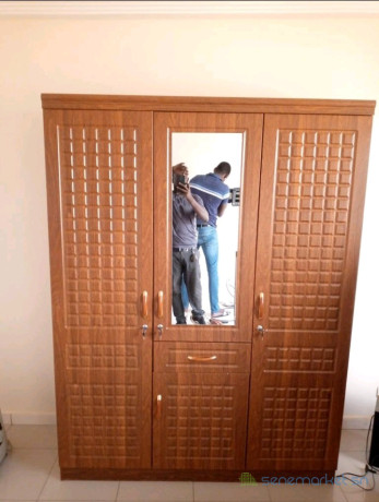 armoire-3-battants-tout-neuf-a-vendre-big-0