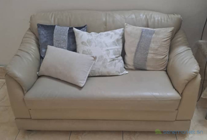 4-fauteuils-beiges-en-tres-bon-etat-a-vendre-une-opportunitee-a-ne-pas-rater-big-1
