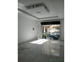 magasin-42m2-a-louer-a-ngor-small-0