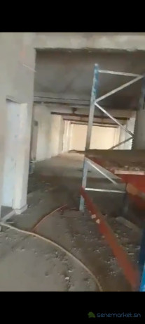 depot-commercial-de-570m2-a-vendre-a-pikine-big-1