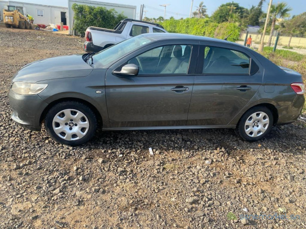 vente-peugeot-301-big-1